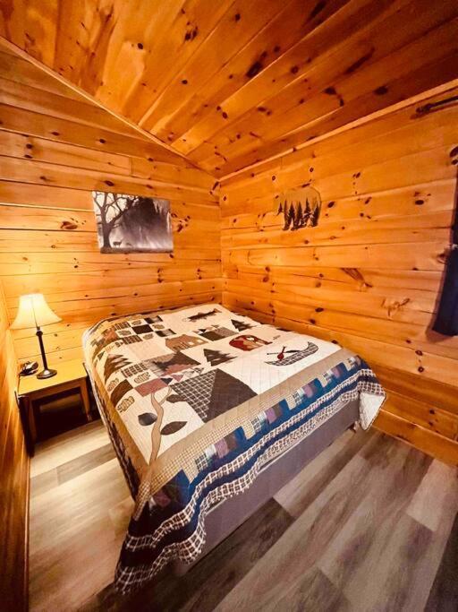 Willow Cabin Thompsonville Eksteriør bilde
